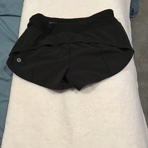 lululemon black speed up shorts